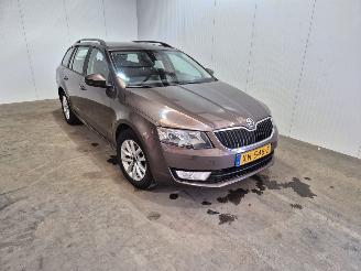 Coche accidentado Skoda Octavia 1.6 TDI GreenTec 16V Combi/o 4Dr Diesel 1.598cc 77kW (105pk) FWD 2014/8