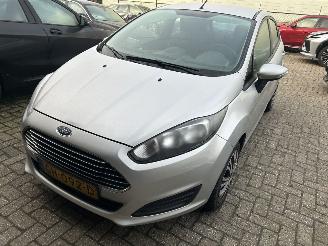 Schadeauto Ford Fiesta 1.0 2015/5