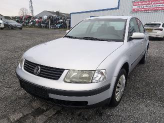 rozbiórka samochody osobowe Volkswagen Passat 1.6 2000/3