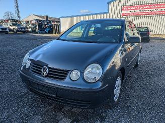 krockskadad bil auto Volkswagen Polo 1.2 2004/9