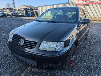 Salvage car Volkswagen Polo 1.4 2001/6