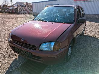 Vrakbiler auto Toyota Starlet 1.3 1998/10