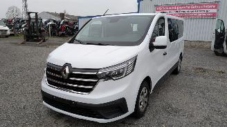 Vrakbiler auto Renault Trafic 2.0 2024/6