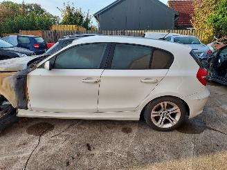 Autoverwertung BMW 1-serie 118 i 2009/6