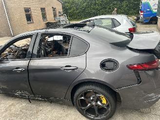 krockskadad bil motor Alfa Romeo Giulia  2017/6