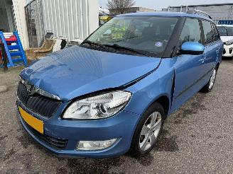 Coche accidentado Skoda Fabia Combi 1.2 TSI Drive 2014/7