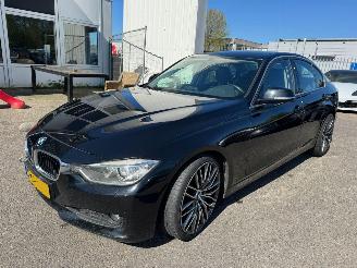 Uttjänta bilar auto BMW 3-serie 320i EfficientDynamics Edition Upgrade Edition 2013/3