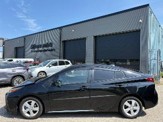 Toyota Prius 1.8 AUTOMAAT Dynamic picture 2