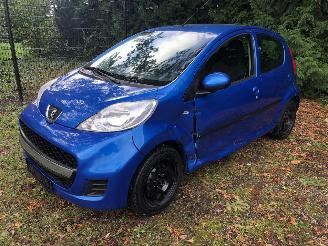 Voiture accidenté Peugeot 107 Active 2010/3