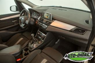 BMW 2-serie 216i Active Tourer Navi Clima Centennial High Executive picture 6
