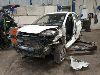 Coche siniestrado Kia Picanto Picanto (TA) Hatchback 1.0 12V (G3LA) [51kW]  (05-2011/06-2017) 2015/1
