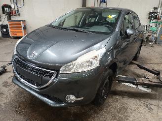 Uttjänta bilar auto Peugeot 208 208 I (CA/CC/CK/CL) Hatchback 1.2 Vti 12V PureTech 82 (EB2F(HMZ)) [60k=
W]  (03-2012/12-2019) 2013/5