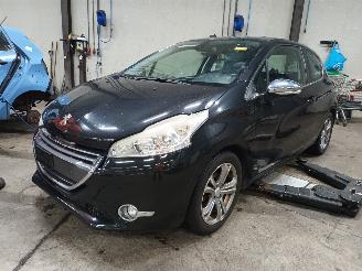 Vrakbiler auto Peugeot 208 208 I (CA/CC/CK/CL) Hatchback 1.4 16V (EP3C(8FP)) [70kW]  (03-2012/12-=
2019) 2012/6