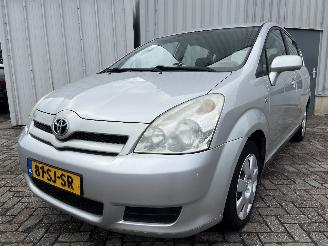 Vaurioauto  passenger cars Toyota Corolla Corolla Verso (R10/11) MPV 1.6 16V VVT-i (3ZZFE) [81kW]  (04-2004/03-2=
009) 2006/1