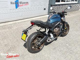 Honda CB 650 RA picture 4