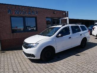 krockskadad bil auto Dacia Logan MOTORSCHADE 2019/6