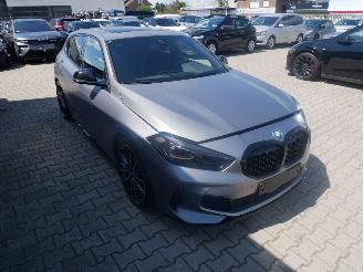 BMW 1-serie M135i picture 2