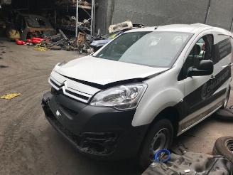 Démontage voiture Citroën Berlingo 1560CC - 55KW - DIESEL 2017/11