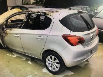 Salvage car Opel Corsa BENZINE - 1229CC - 51KW 2017/4