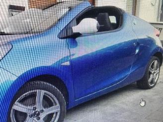 Vaurioauto  passenger cars Renault Wind  2011/1