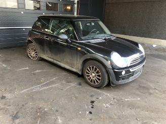 Salvage car Mini One DIESEL - 1364CC - 55KW 2005/5
