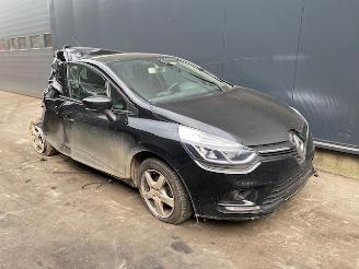 disassembly passenger cars Renault Clio IV (5R) Hatchback 5-drs 2020 0.9 Energy TCE 75 12V Hatchback  Benzine 898cc 56kW (76pk) FWD 2020/9