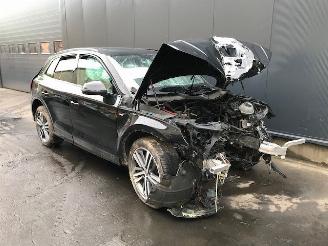 rozbiórka samochody osobowe Audi Q5 (FYX) SUV 2019 2.0 40 TDI 16V Quattro SUV  Diesel 1.968cc 140kW (190pk) 4x4 2019/1
