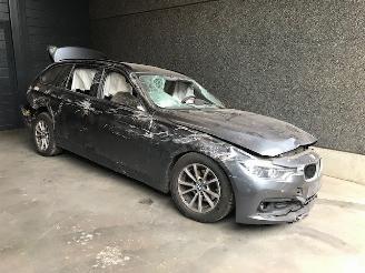 Salvage car BMW 3-serie Touring (F31) Combi 2012 / 2019 318d 2.0 16V Combi/o  Diesel 1.995cc 100kW (136pk) RWD 2017/9