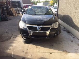 Coche siniestrado Volkswagen Eos 1400 turbo benzine 2010/1