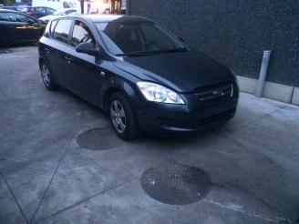 Démontage voiture Kia Cee d 1400 benzine 2009/1