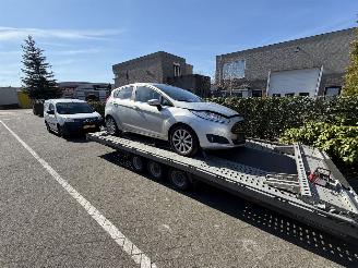 škoda osobní automobily Ford Fiesta 1.0 EcoBoost Candy Blue Edition 2016/7