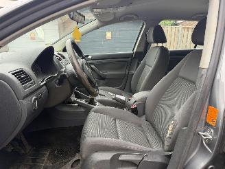 Volkswagen Golf 1.9 TDI picture 14